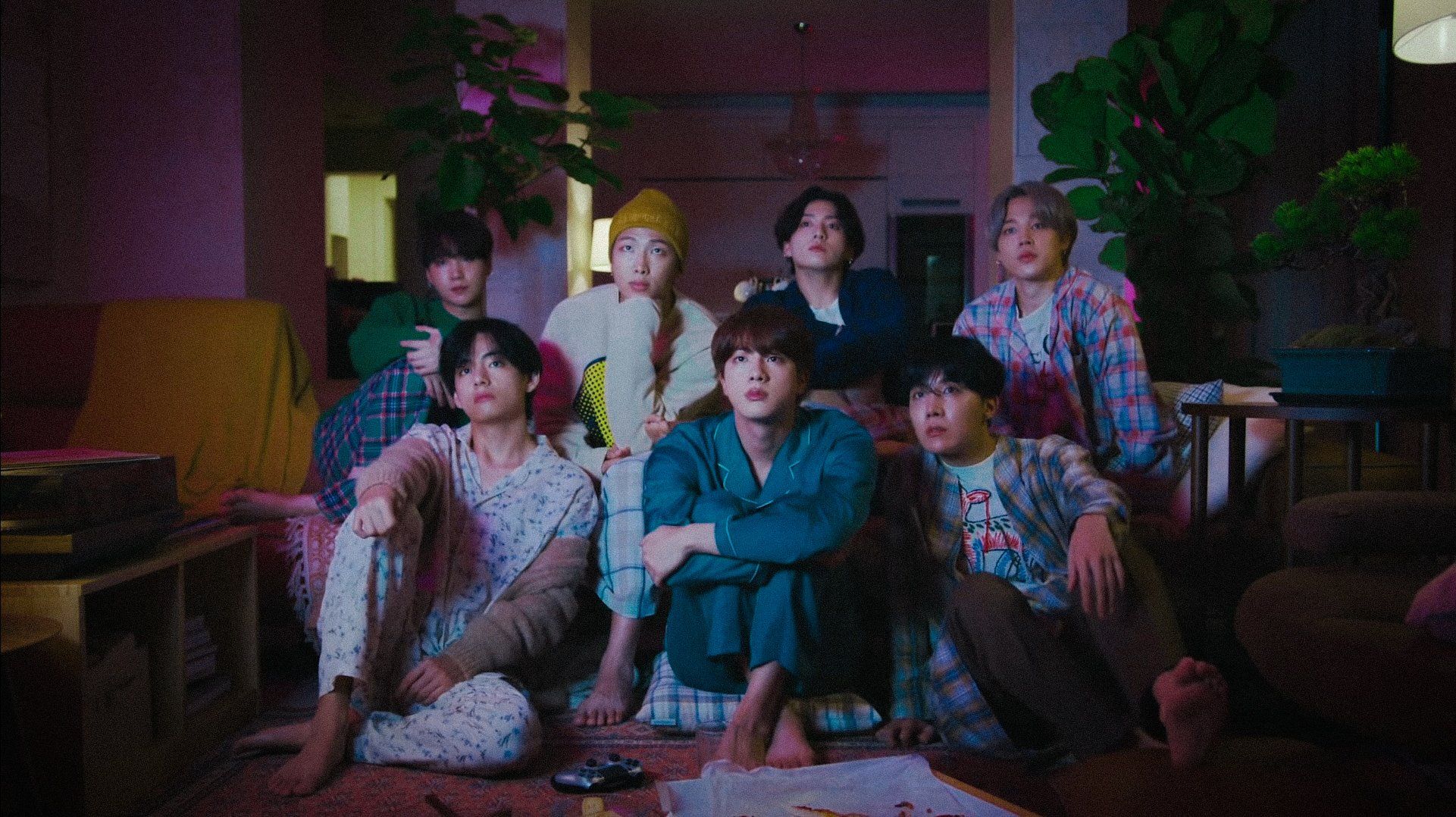 Featured image of post Aesthetic Bts Laptop Wallpaper Hd Life Goes On